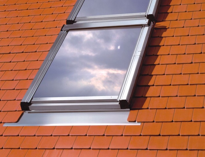 Neues Wohndachfenster “WDF 845A“