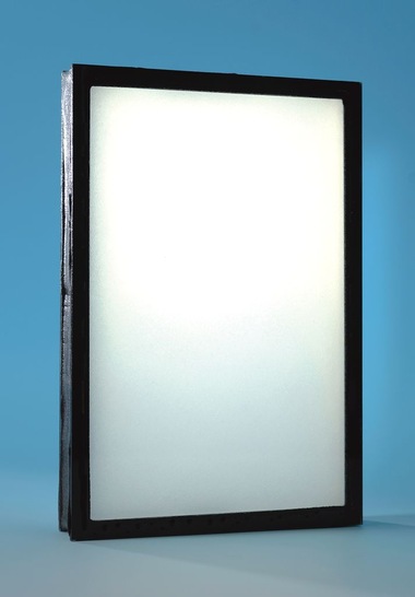 Neu auf der BAU 2007 von Okalux: das transluzente Fassadenelement “Okagel“