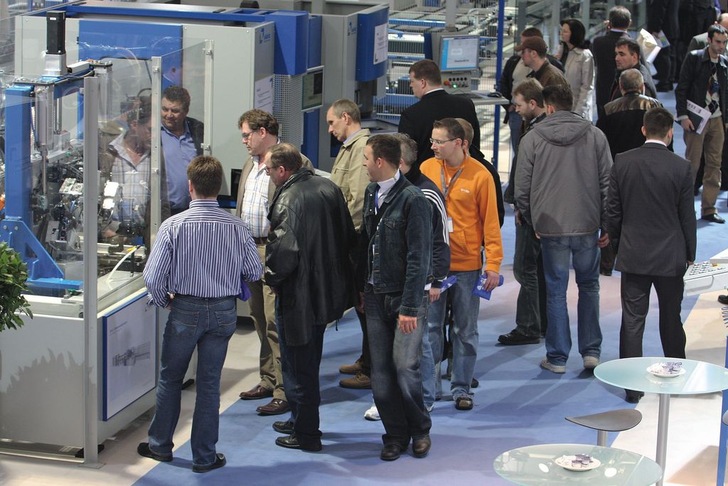 Starker Andrang herrschte bei den Maschinenherstellern. Hier machten sich viele Verarbeiter mit Investitionsbedarf ein Bild über die aktuelle Maschinentechnik.