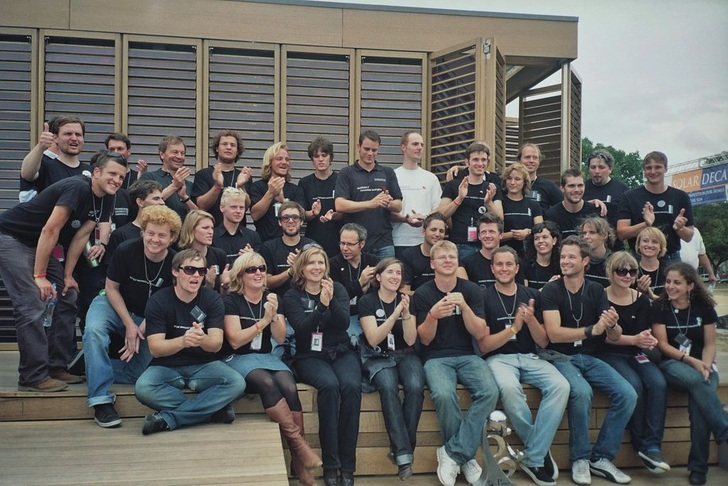 Das Team (Auszug)Fachgebiet Entwerfen und energieeffizientes Bauen; Fachbereich Architektur, TU Darmstadt: Prof. Manfred Hegger, Dipl.-Arch. ETH Andrea Georgi-Tomas, Dipl.-Ing. Barbara Gehrung, Dipl.-Ing. Isabell Schäfer. Das studentische Kernteam bestand aus 25 Personen.