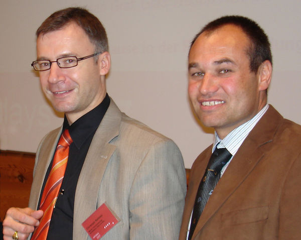 Christoph Rellstab (Leiter der Technikerschulen HF Holz) und Urs Uehlinger (Leiter F+E) freuen Sich schon auf die windays 2009.