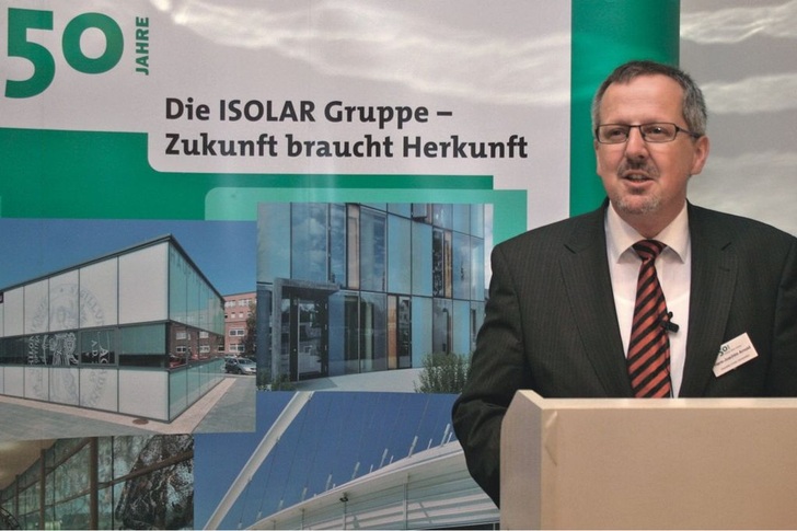 „Innovationskraft treibt uns voran“Hans-Joachim ­Arnold, Vorsitzender des ­Aufsichtsrats der ­Isolar Gruppe.