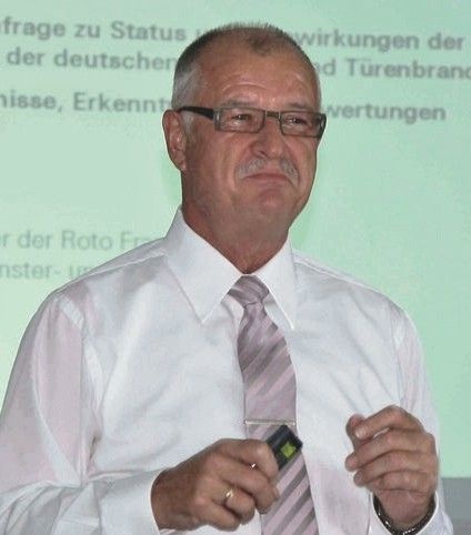 Der Roto-Vorstandsvorsitzende Dr. Eckhard Keill bei der Verkündung der positiven Umfrageergebnisse.