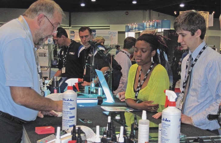 Wissen wollen, wie es gehtGroßes Besucherinteresse herrschte bei den ­Praxisvorführungen von Bohle.