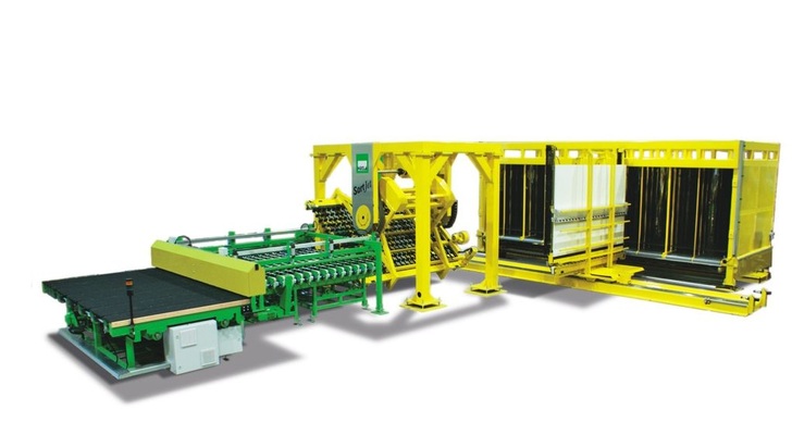 Um die Ecke produzieren spart PlatzAbgewinkelte Lösungen wurden bereits realisiert, so lässt sich auf engstem Raum ein Online-Konzept mit einem Floatglas- und VSG-Strom umsetzen.