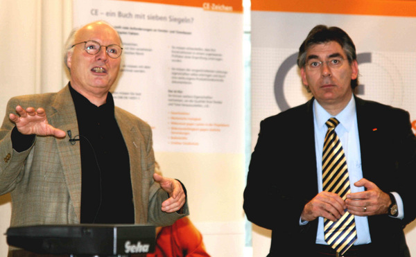 Prof. Balck (l.) und Akademieleiter und Leiter des Kongresses, Prof. Layer