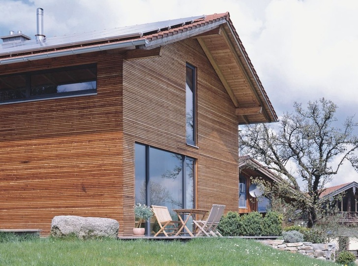 Energieeffizienz mit GlasMit 3-fach-Isoliergläsern lassen sich durch die optimierten U- und g-Werte deutlich ­Energiekosten einsparen.