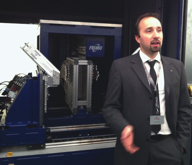 Andreas Heilig, Leiter Technik bei aluplastAuf dem Innovationstag wurde das ­berührungslose Fügeverfahren vorgeführt.