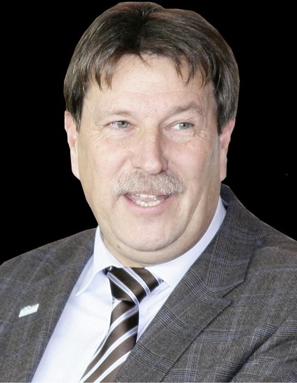 Ulrich Tschorn (57) ist der Geschäftsführer des Verbands Fenster und Fassade und der RAL Gütegemeinschaft Fenster und Haustüren in Frankfurt. Vor seiner Verbandsarbeit war der Tischler und Kaufmann Geschäftsführer der Mahrenholzgruppe.