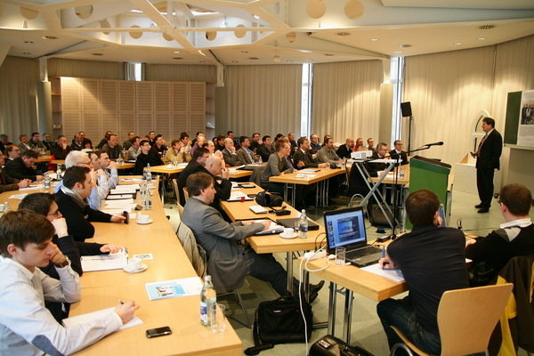 Gut besuchter Fensterkongress in Karlsruhe 2011 - © Daniel Mund / glaswelt.de
