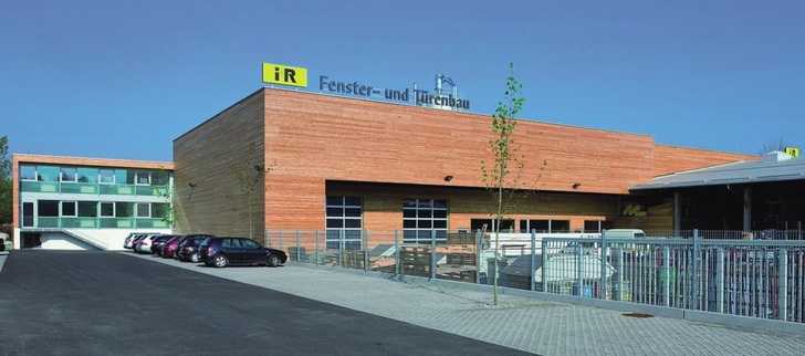 Das neue Produktionswerk für die Fenster- und Türenfertigung von i+R Schertler-Alge in Lauterach (­Vorarlberg/Österreich)