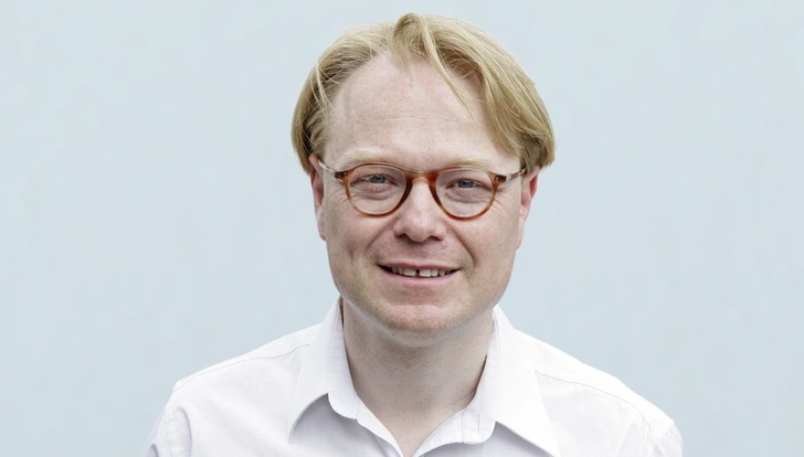 Matthias RehbergerChefredakteur rehberger@glaswelt.de