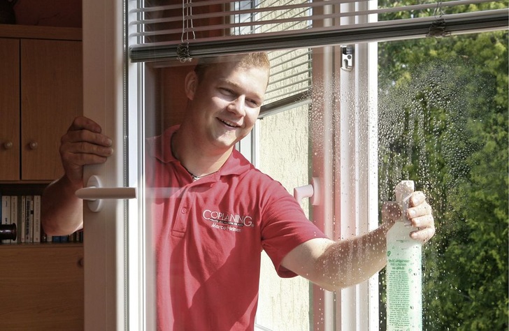 Überraschungsqualität: Bei ­Coplaning werden alle ­Fenster nach dem Einbau gründlich ­geputzt.