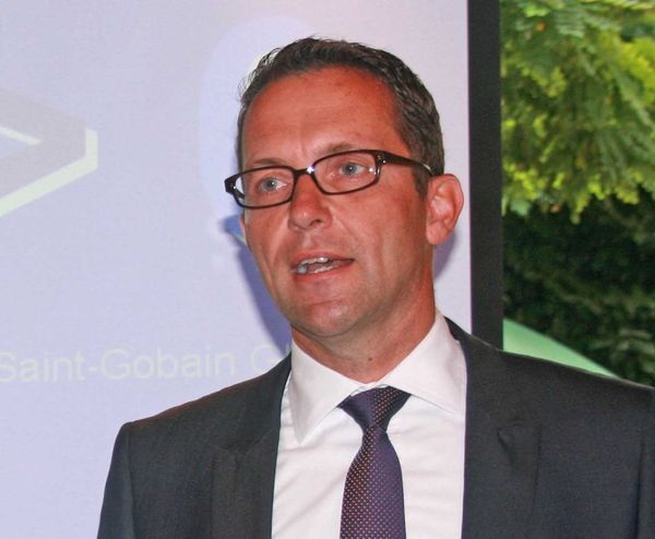 Jürgen Peitz, Vorsitzender der Saint-Gobain Glass Deutschland GmbH (SGGD).