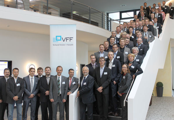 Die Teilnehmer der VFF/ZVEI-Fachtagung Automation 2012. - © VFF/Hautau
