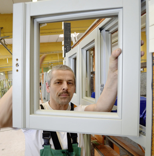 Mit weniger Bauteilen schneller fertigen GLASWELT