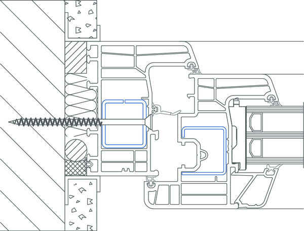 Fensterbefestigung durch die Armierungskammer.
