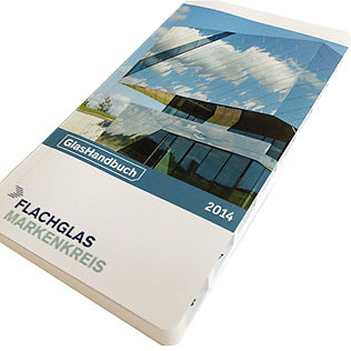 
Beim Flachglas MarkenKreis erhalten Besucher das neue GlasHandbuch 2014.
