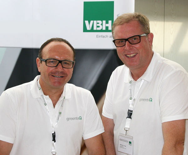 Der neue Vorstandsvorsitzende der VBH Holding Oliver Rupps (l.) und VBH Deutschland Geschäftsführer Hermann Lueg auf dem Technikforum in Filderstadt.