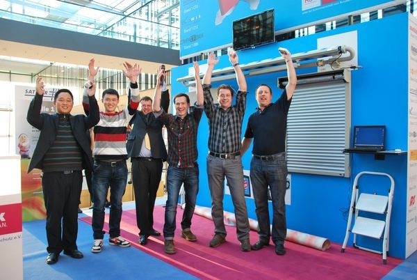 Bereits auf der R+T 2012 war die Handwerkerbattle ein Publikumsmagnet, wenn es für die Teilnehmer darum ging typische Arbeiten aus dem R+S Handwerk zu erledigen.