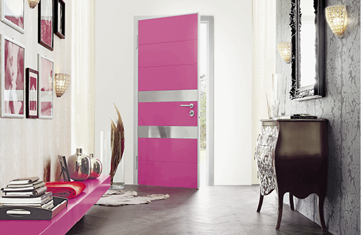 



Als Allround-Produkt ist das System auch für Fenster und Türen aus PVC geeignet.
