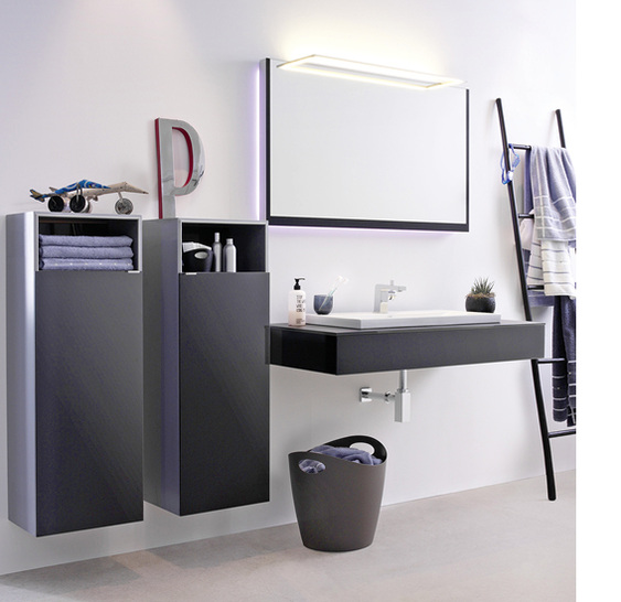 



Sprinz Classical-Unit und Modern-Unit werden mit Spiegelschränken oder Flächenspiegeln nach Kundenwunsch ergänzt. Der Look ist modern und eigenständig – die Planung flexibel und individuell.
