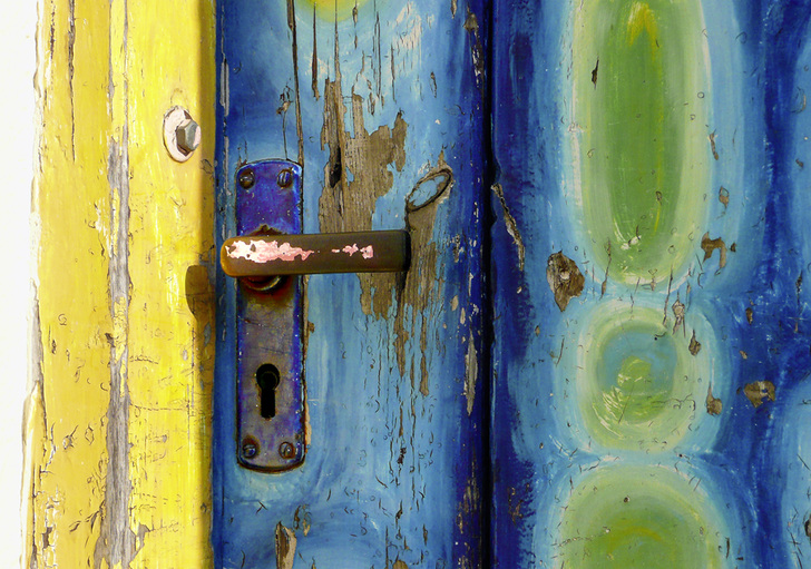 
Schöne Farben, aber hier ist eigentlich schon alles zu spät: Die Holzzerstörung hat begonnen.
