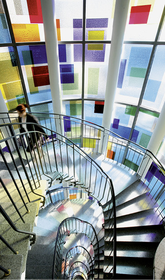 <p>
</p>
<p>
Schott stellt seine Vertriebsstruktur um: Ab sofort sind die Architekturgläser über Partnerfirmen zu beziehen.
</p> - © Foto: Schott
 
Schott stellt seine Vertriebsstruktur um: Ab sofort sind die Architekturgläser über Partnerfirmen zu beziehen.