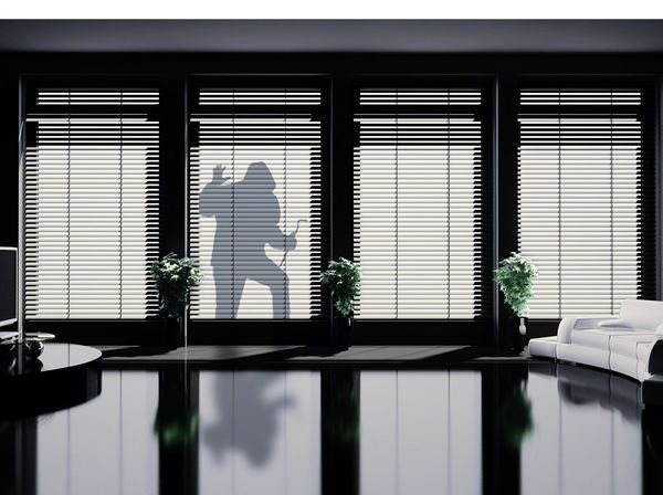 Die traurigen Fakten: Einbruchsdiebstähle nehmen auch in diesem Jahr wieder zu — um fast 2 %. Besonders gravierend sind die prozentualen Zuwächse in Baden-Württemberg, im Saarland und in Bayern.