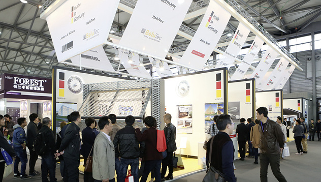 
Der „German Pavilion“ mit seinen 10 Ausstellern war auch 2015 das Highlight auf der R+T Asia. 



