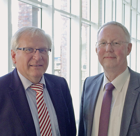 <p>
Sehen sich für die aktuellen Herausforderungen gut positioniert: Die Geschäftsführer Martin Schwarz und Dr. Bernhard Söder (r.).
</p>