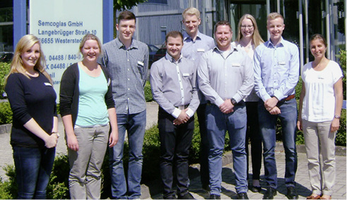 



Bei Semcoglas in Westerstede werden die neuen Azubis begrüßt
