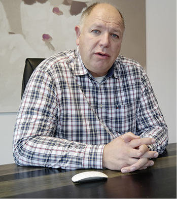 



Reinald H. Shoopinsky verkauft bereits seit vielen Jahren Fertighäuser der Marke Meisterstück Haus.
