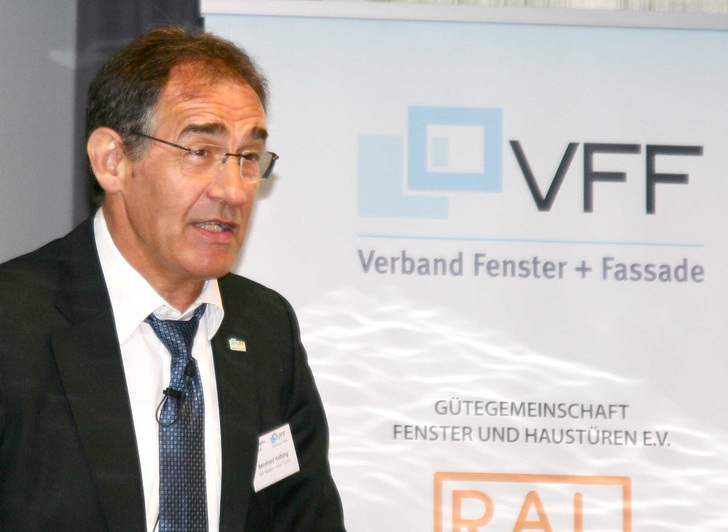 VFF Präsident Bernhard Helbing im Juni auf der Jahrestagung in Bremen - © Daniel Mund / GLASWELT
