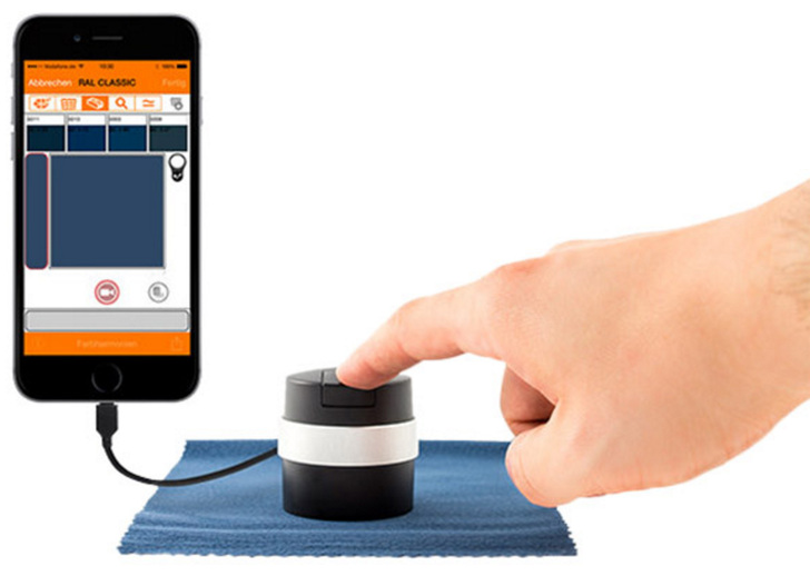 Der gemessene Farbton lässt sich auf ein in der App vorher eingefärbtes Objekt direkt applizieren und per Mail versenden.