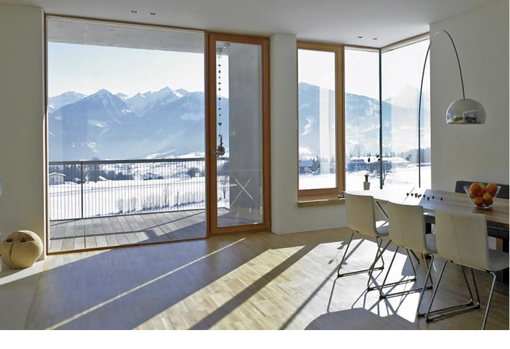 



Wer ein 4-fach-Isolierglas einsetzen will, sollte genau prüfen, ob sich die Kosten und der Herstellungsaufwand gegenüber dem wärmetechnischen Nutzen lohnen.
