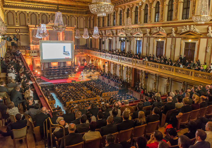 Zusammen mit knapp 1.400 Gästen feierte Internorm sein 85-Jahr-Jubiläum in einem der berühmtesten Konzertsäle der Welt, dem “Goldenen Saal“ des Wiener Musikvereins.