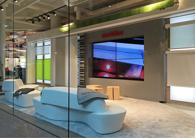 



Das neue Farb- und Raumkonzept wird nach und nach auch in allen anderen Schauräumen Einzug halten. Da es ein softer optischer Wandel ist, sollen auch alle Fachpartner ihre Räume farblich ohne großen Aufwand anpassen können. 
