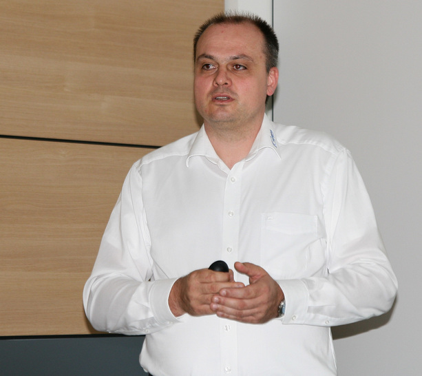 Volker Schmieder, Leiter CNC Fensterfertigung bei Homag - © Daniel Mund / GLASWELT
