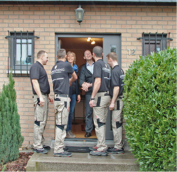 



Eigene Monteure sichern die Zukunft des Unternehmens. 
