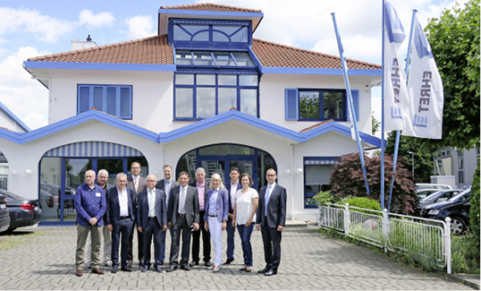 
Zweimal jährlich soll zukünftig eine Beiratssitzung als Dialogplattform dienen.



