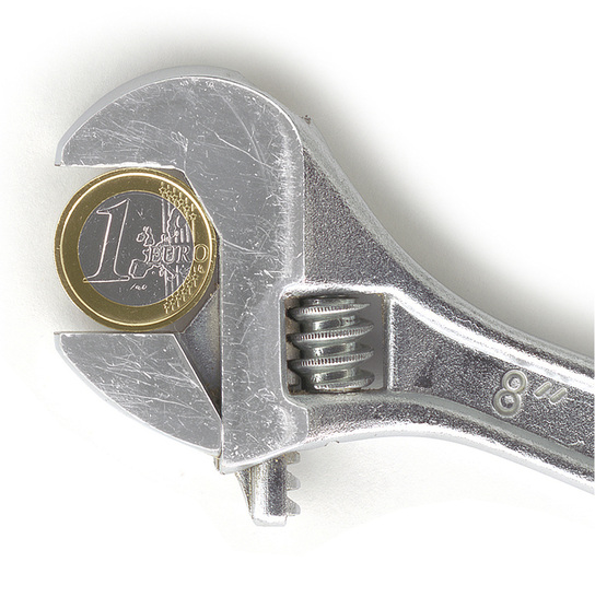 



Der Kunde will noch den letzten Euro aus dem Angebot ausquetschen – lassen Sie sich gar nicht erst auf die Preisdiskussion ein.
