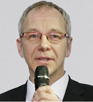 
Klaus-Dieter Scholz



Klaus-DieterScholz von der BSCG GmbH begleitet schon seit 25 Jahren die R+S Branche, und hat in seiner Tätigkeit als Coach und Trainer auch Einblick in andere Branchen, wie Sattler, Raumausstatter, Elektriker und Zeitarbeiter.






Schreiben Sie uns Ihre Meinung zum Gastkommentar: glaswelt@glaswelt.de



