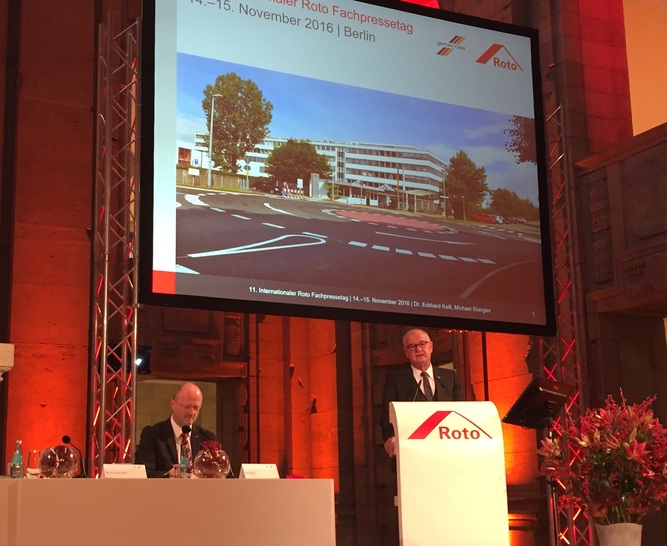 Der Vorstandsvorsitzende Dr. Eckhard Keill auf dem 11. Fachpressemeeting in Berlin