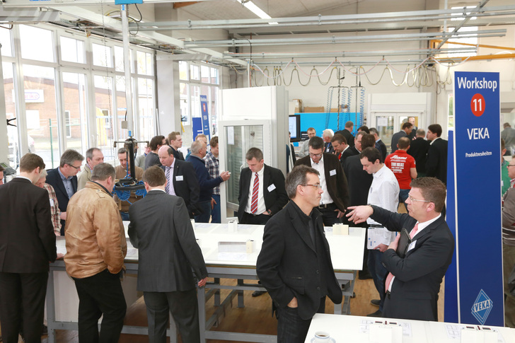 Unter dem Leitmotiv “Mehrwert erleben — mit und im VEKA System“ bietet VEKA den Teilnehmer wieder einmal die Gelegenheit, sich zu wichtigen Themen der Fensterherstellung und zu Neuerungen in der Produktpalette zu informieren.