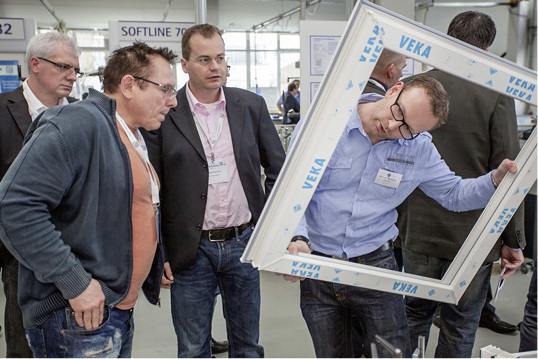 



Ein Foto vom letzten Expertentag Kunststofffenster, der ebenfalls bei Veka stattfand.
