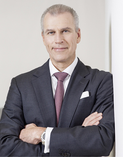 
Dr. Peter Mrosik ist seit 2012 Eigentümer der profine-Gruppe und hat seit 2013 auch die Geschäftsführer-Position inne. 
