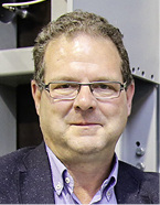 



Clemens Macarei und die Business Unit Isolierglas laden zu den Lisec Technologie-Tagen 2017 ein.
