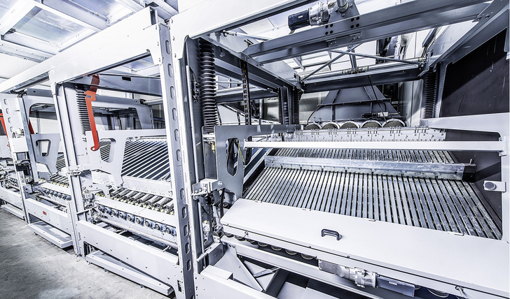
Blick in die Heiz- und die Kühlzone des neuen Aeroflat-Vorspannofens
