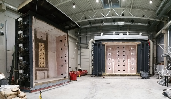 Die beiden großen Brandöfen (5 mal 5 Meter links, 8 mal 5 Meter rechts) im neuen ift-Technologiezentrum ermöglichen kurzfristige Prüftermine und national und international gültige Nachweise